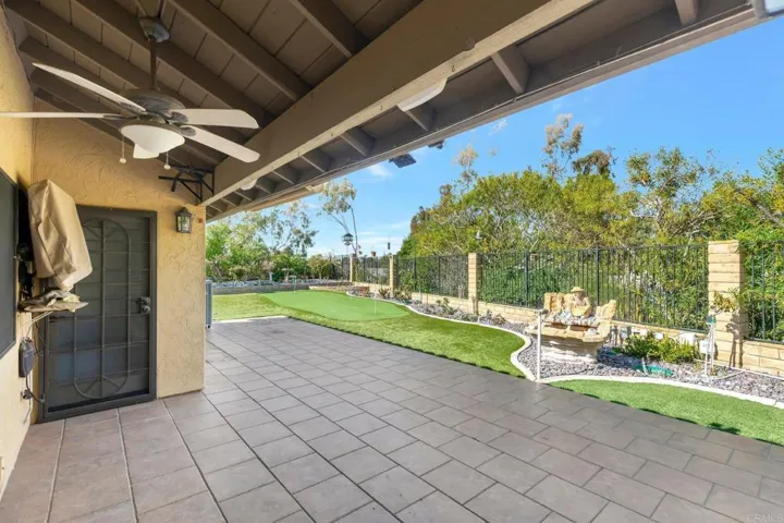1306 La Salle Court, Vista, California 92081