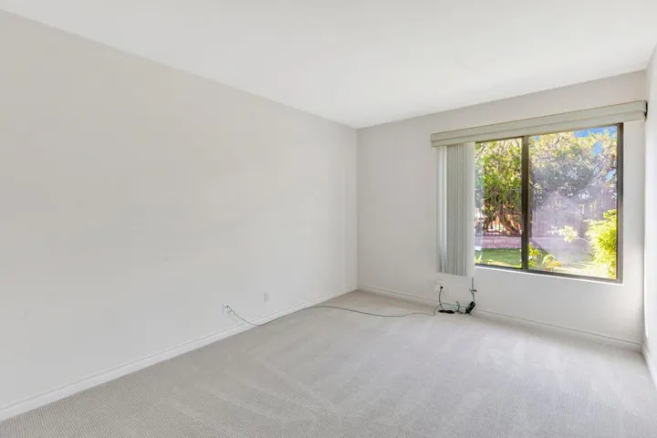 1306 La Salle Court, Vista, California 92081