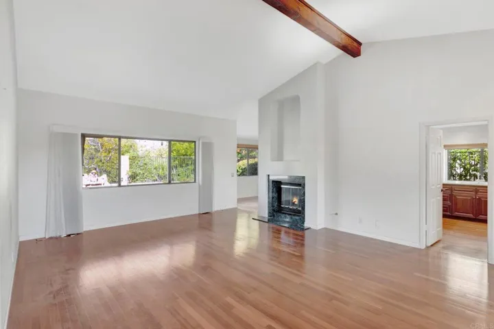 1306 La Salle Court, Vista, California 92081