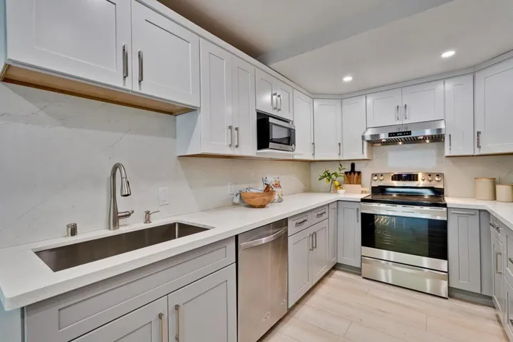 150 Otis Avenue, Woodside, California 94062