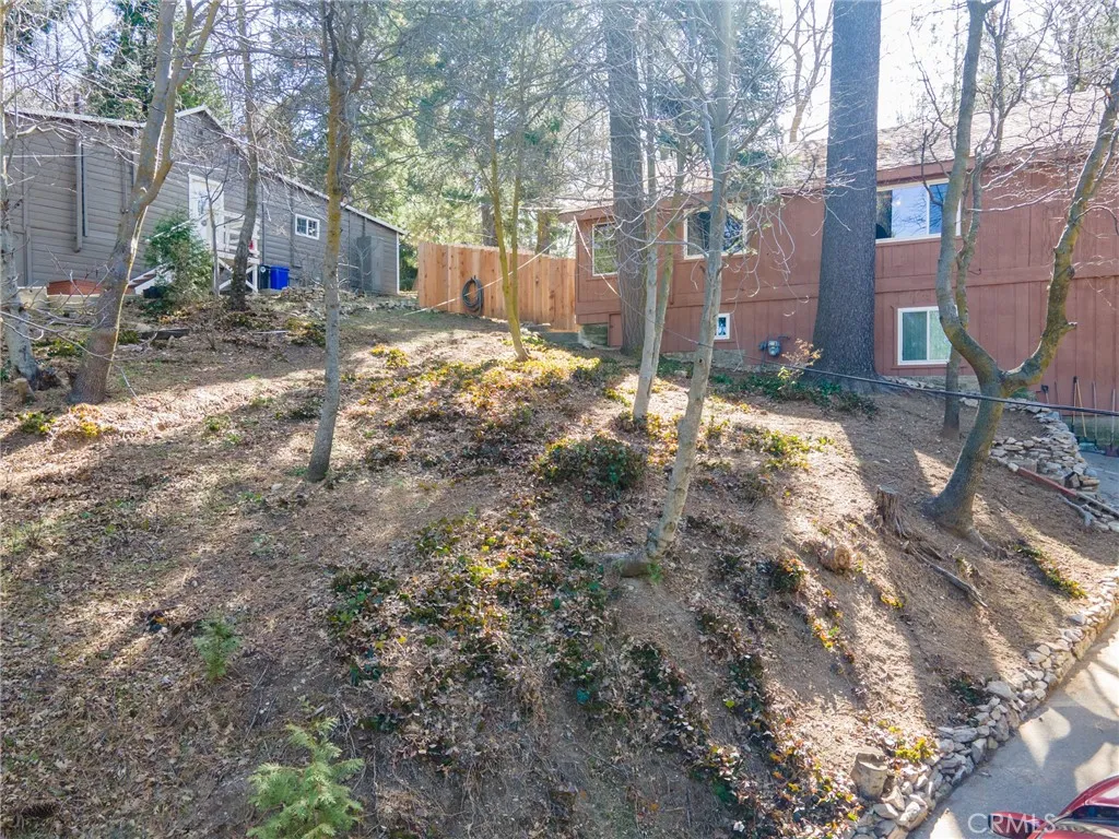 22945 Redwood Way, Crestline, California 92325 home-pic-1
