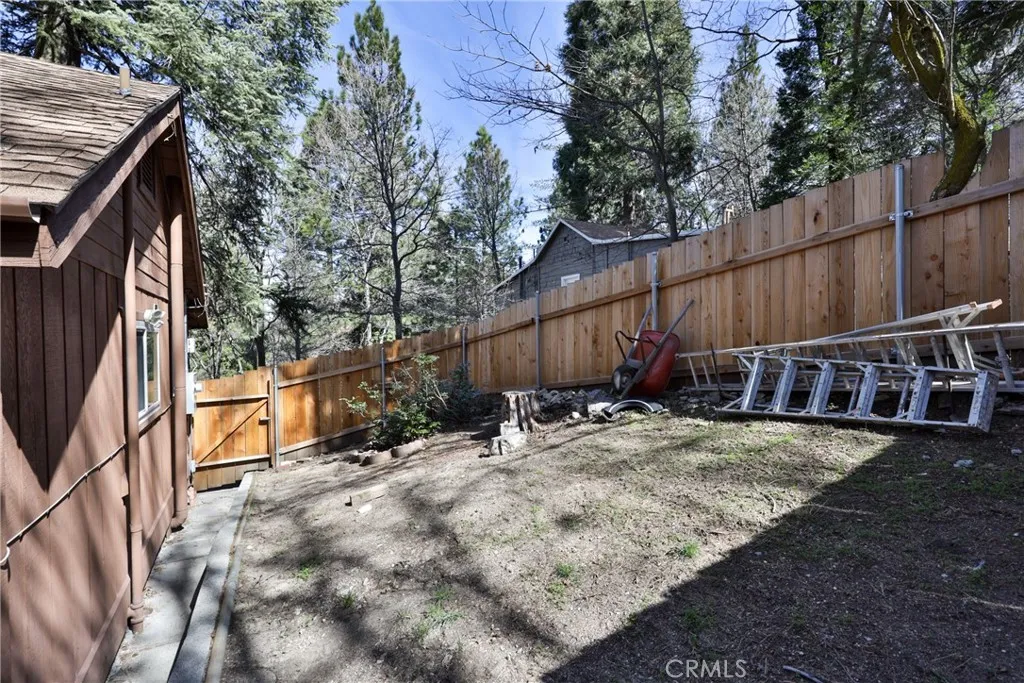 22945 Redwood Way, Crestline, California 92325 home-pic-56