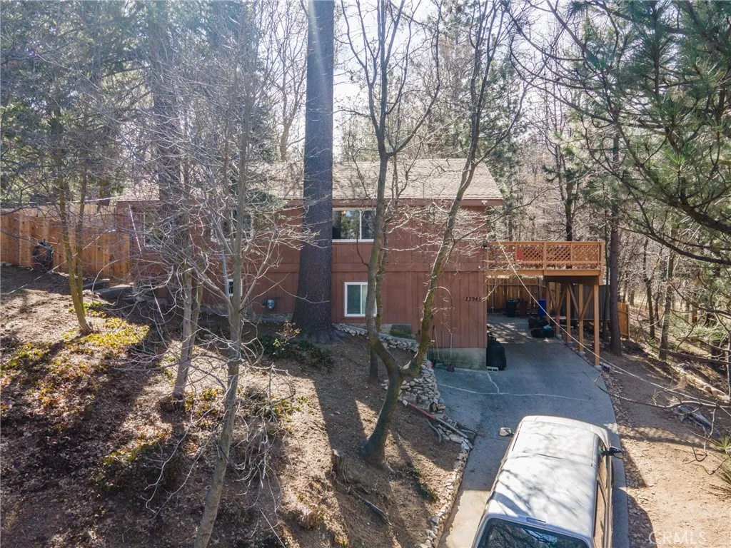 22945 Redwood Way, Crestline, California 92325 home-pic-4