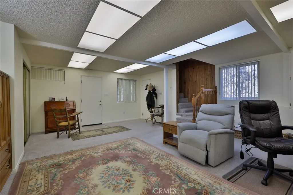 22945 Redwood Way, Crestline, California 92325 home-pic-43