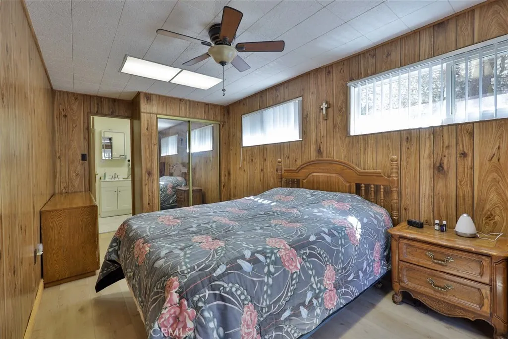 22945 Redwood Way, Crestline, California 92325 home-pic-34