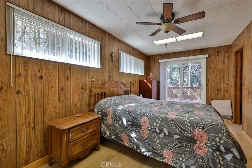 22945 Redwood Way, Crestline, California 92325 home-pic-31