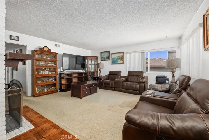 103 W Avenida Santiago, San Clemente, California 92672