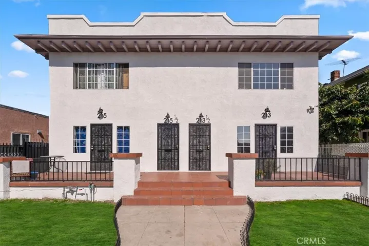 213 W 41st Place, Los Angeles, California 90037