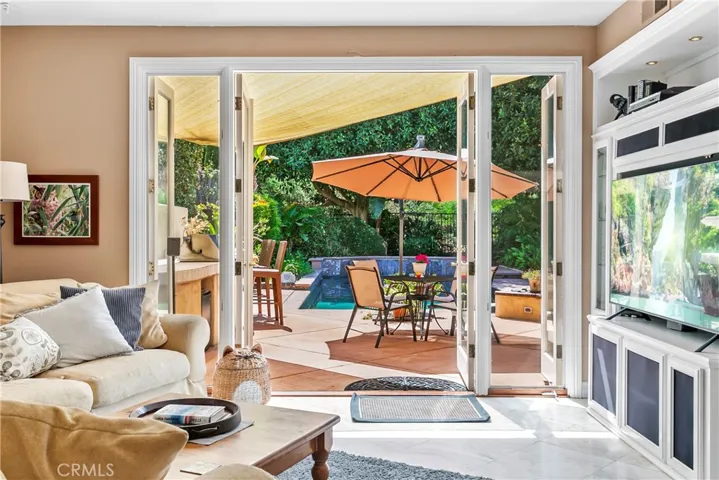 18 Oakcliff Drive, Laguna Niguel, California 92677