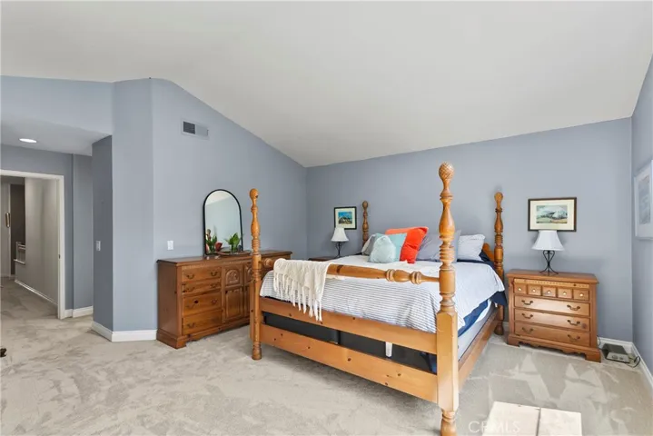18 Oakcliff Drive, Laguna Niguel, California 92677