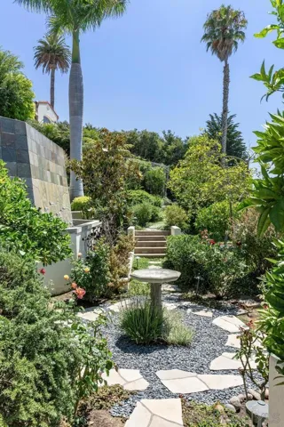 7272 Country Club Dr, La Jolla, California 92037