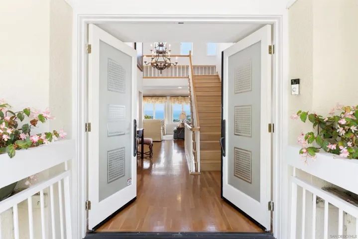 7272 Country Club Dr, La Jolla, California 92037