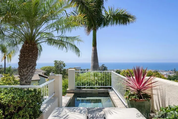 7272 Country Club Dr, La Jolla, California 92037