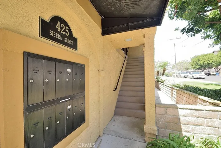 425 Sierra Street, El Segundo, California 90245