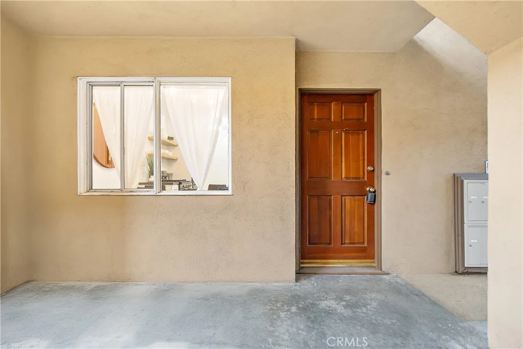 2135 E Florida Street 2, Long Beach, California 90814 home-pic-22