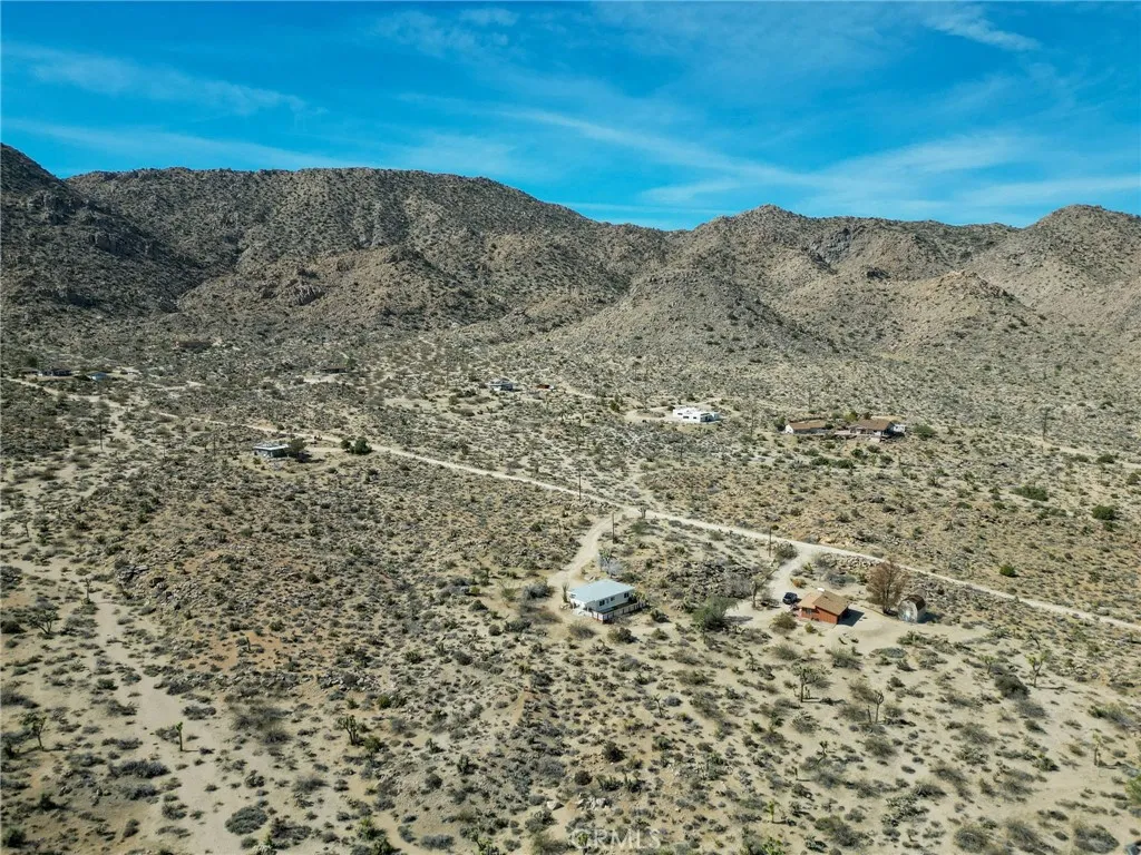 8587 Fleur Drive, Joshua Tree, California 92252 home-pic-40