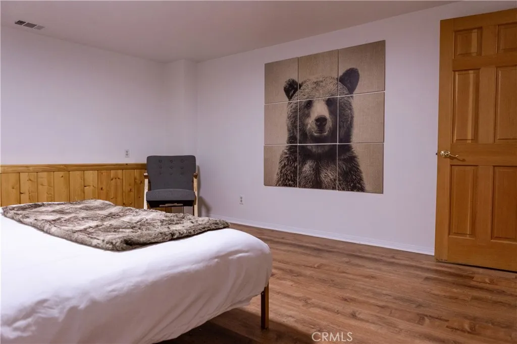 1075 Rivera Drive, Wrightwood, California 92397 home-pic-36