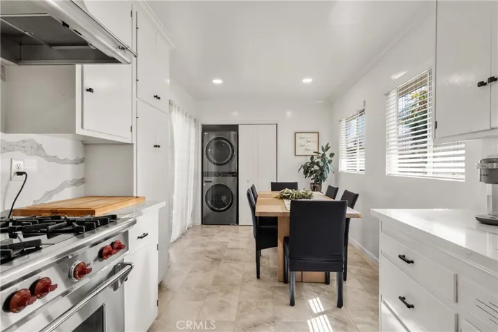 2652 Knoxville Avenue, Long Beach, California 90815