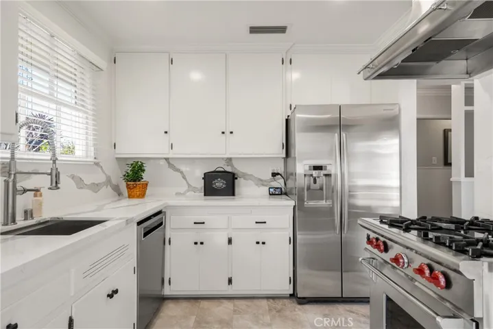 2652 Knoxville Avenue, Long Beach, California 90815