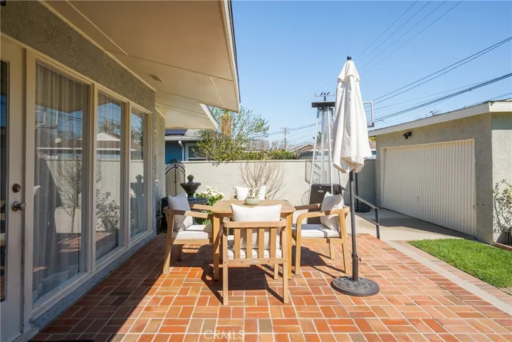 2652 Knoxville Avenue, Long Beach, California 90815