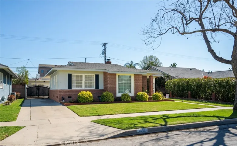 2652 Knoxville Avenue, Long Beach, California 90815