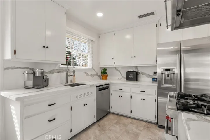 2652 Knoxville Avenue, Long Beach, California 90815