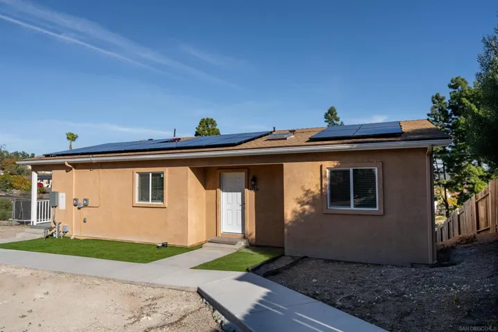 2671 Silver Oaks Way B, Spring Valley, California 91977