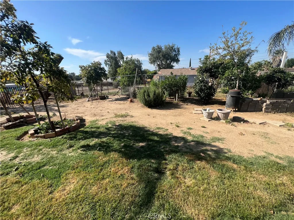 17305 Sage Avenue, Riverside, California 92504 home-pic-18