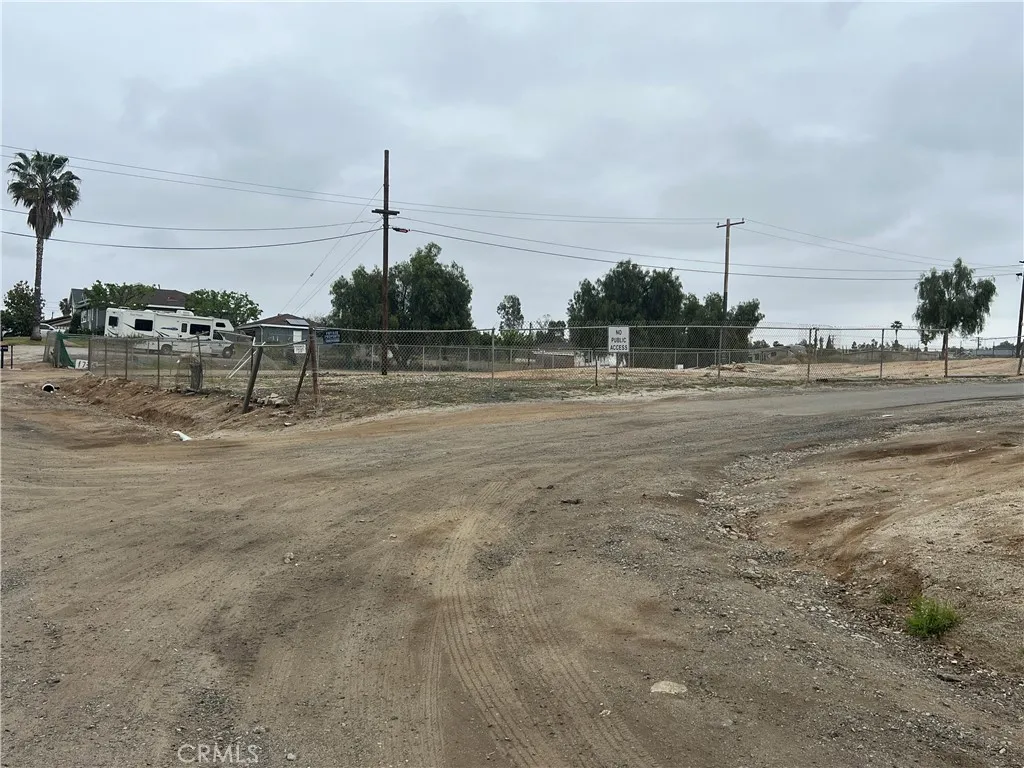 17305 Sage Avenue, Riverside, California 92504 home-pic-25