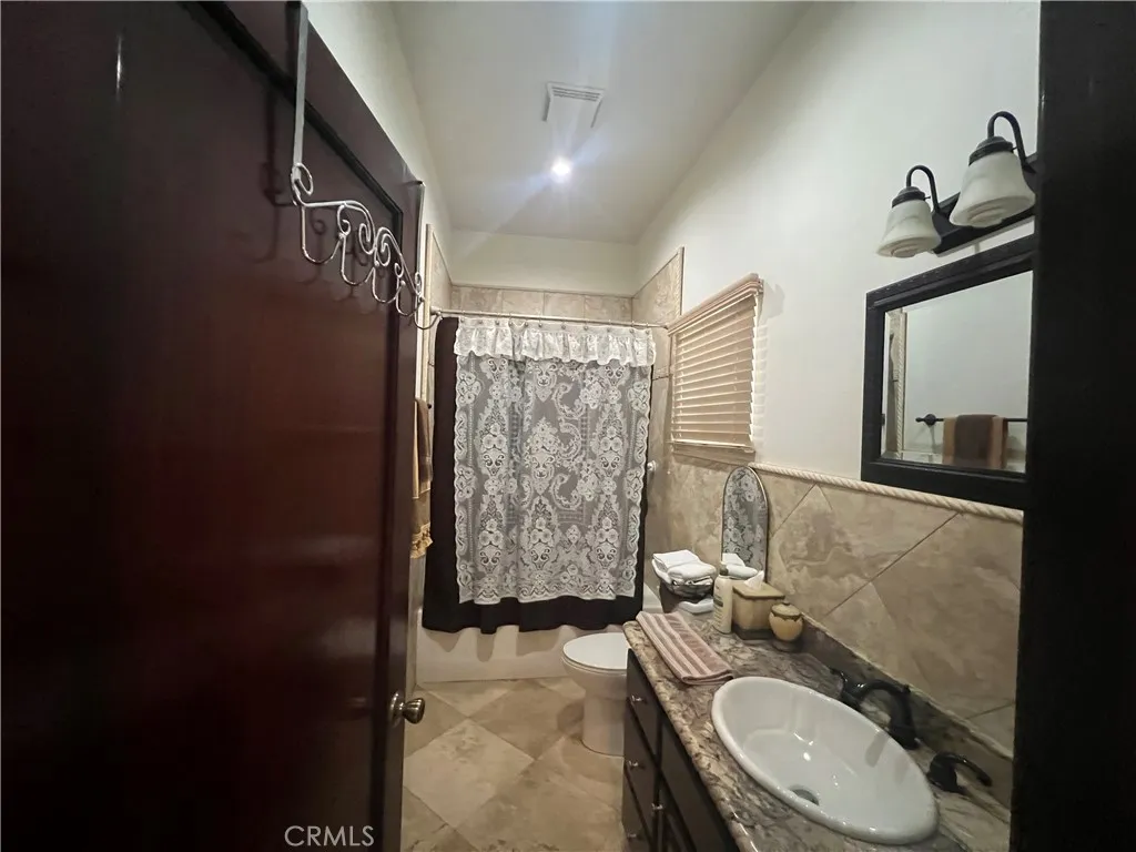 17305 Sage Avenue, Riverside, California 92504 home-pic-8