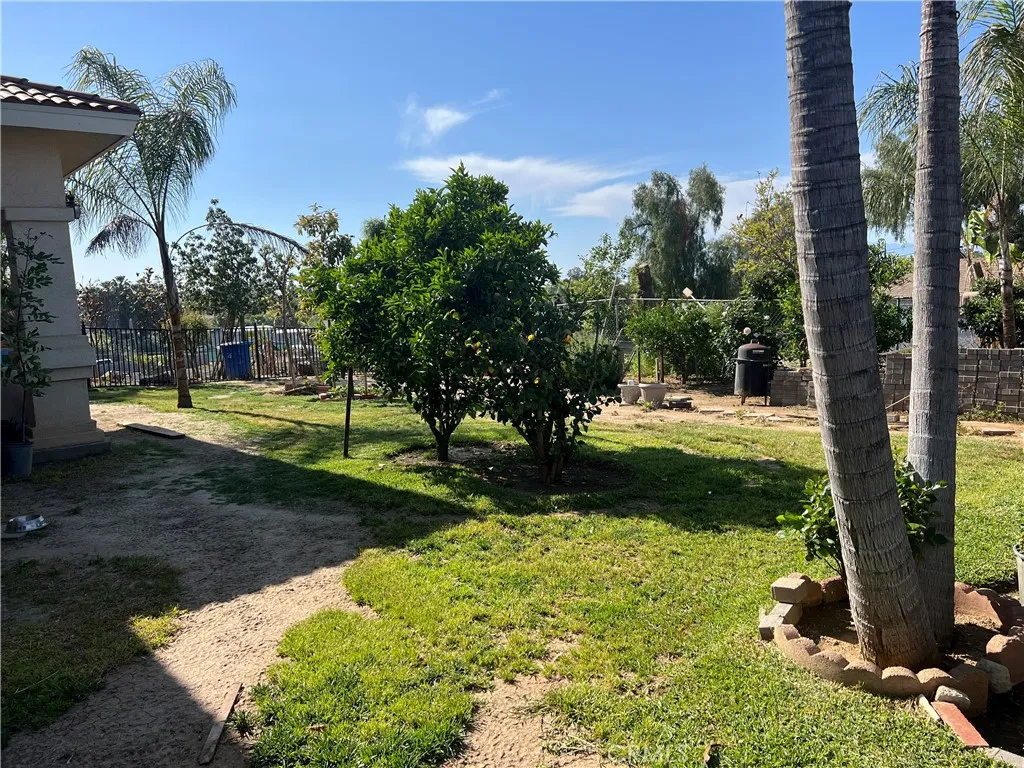 17305 Sage Avenue, Riverside, California 92504 home-pic-17