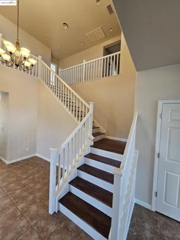 1103 Lake Park Dr, Oakley, California 94561
