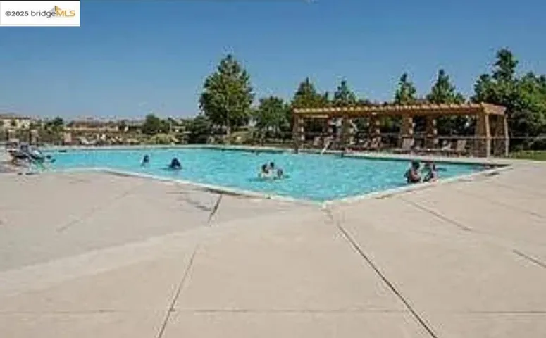 1103 Lake Park Dr, Oakley, California 94561