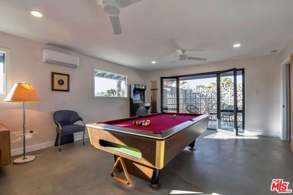 56433 Joshua Drive, Yucca Valley, California 92284 home-pic-22