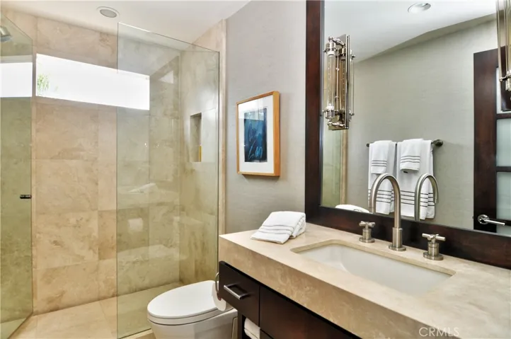 71 Linda Isle, Newport Beach, California 92660