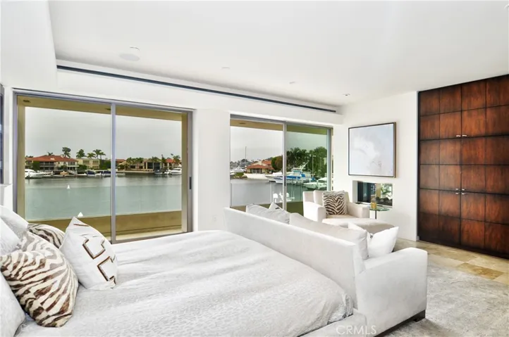 71 Linda Isle, Newport Beach, California 92660