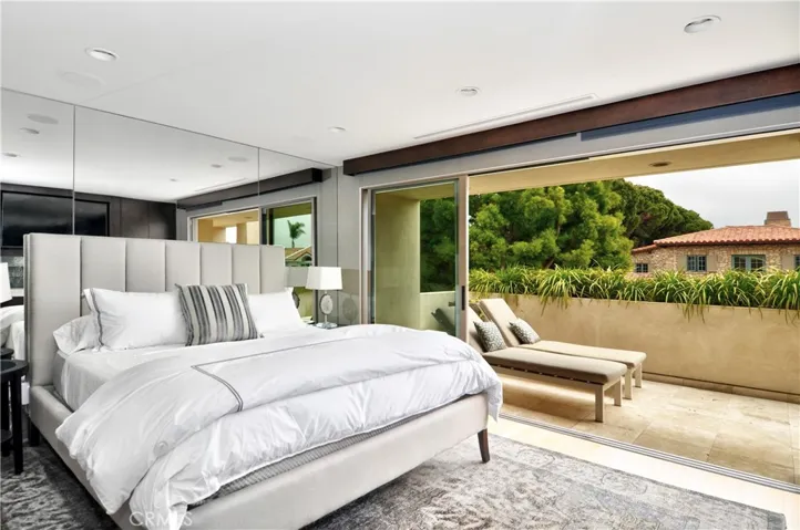 71 Linda Isle, Newport Beach, California 92660