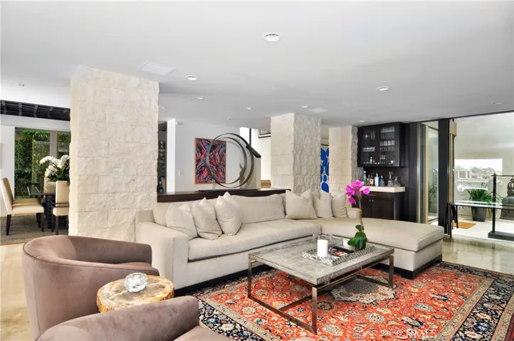 71 Linda Isle, Newport Beach, California 92660