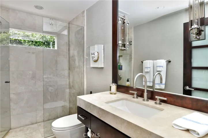 71 Linda Isle, Newport Beach, California 92660