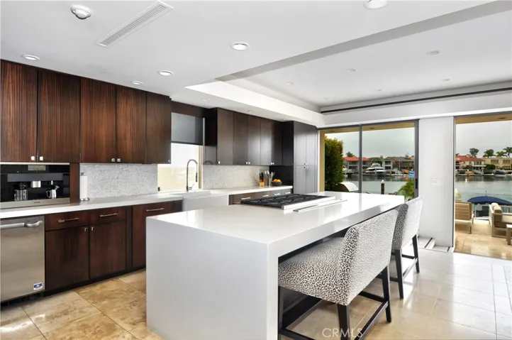 71 Linda Isle, Newport Beach, California 92660