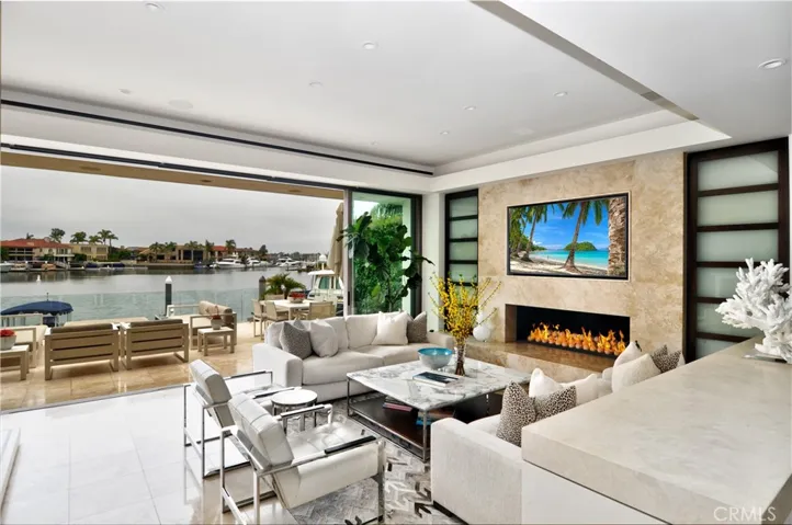 71 Linda Isle, Newport Beach, California 92660