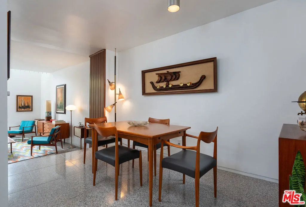 3625 Fredonia Drive 12, Los Angeles, California 90068 home-pic-10