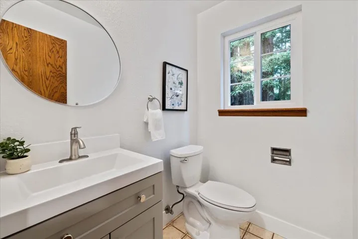Guest - Half Bath Downstairs