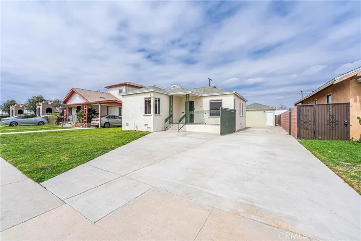 327 W Palmer Street, Compton, California 90220