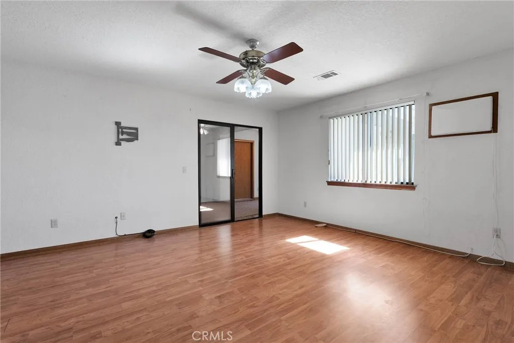 18043 Sunburst Road, Victorville, California 92395 home-pic-14