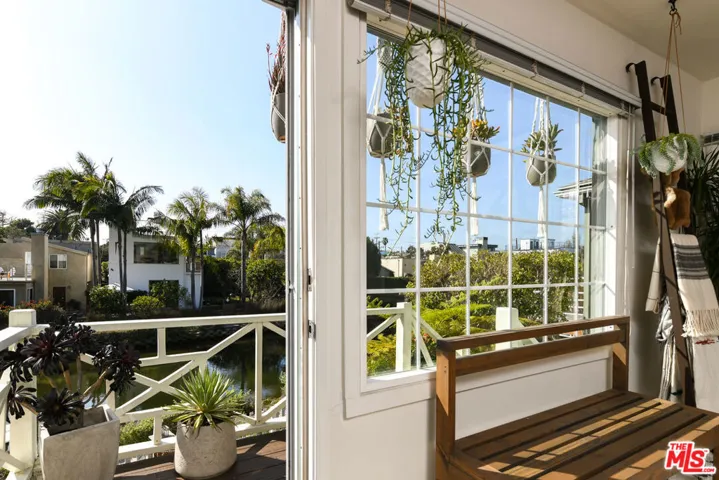 2918 Grand Canal 1/2, Venice, California 90291