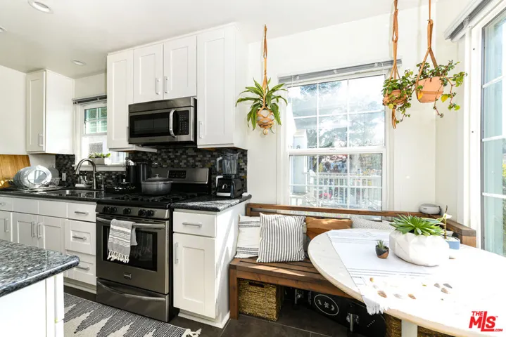 2918 Grand Canal 1/2, Venice, California 90291