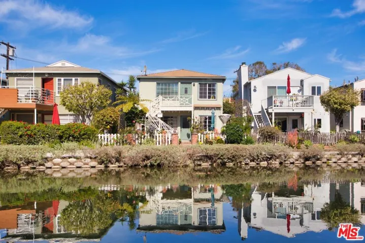 2918 Grand Canal 1/2, Venice, California 90291