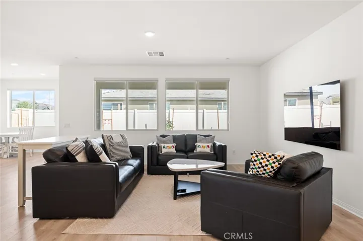 6258 Dongola Street, Jurupa Valley, California 92509