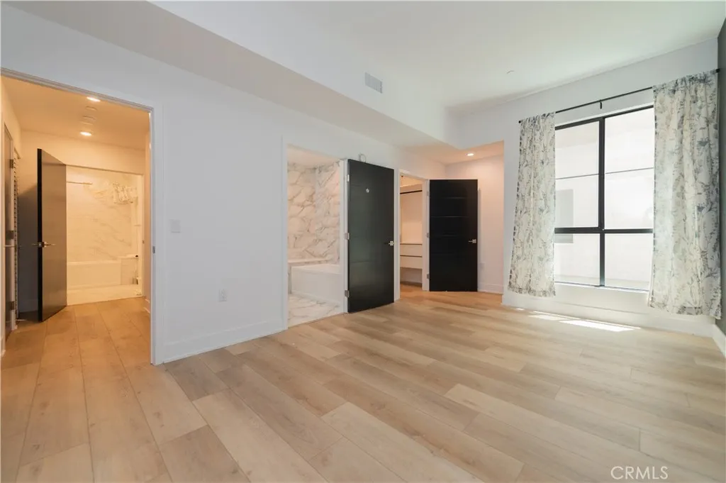 178 S Euclid Avenue 209, Pasadena, California 91101 home-pic-5